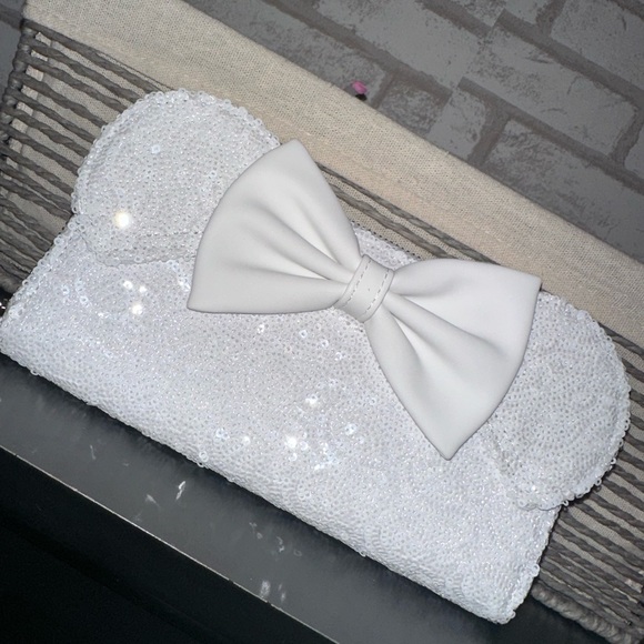 Sequin Mininie Mouse wallet - Picture 3 of 6